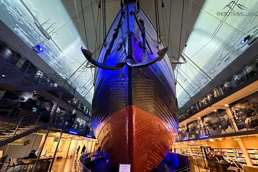 Der Rumpf der Fram im Polarschiffmuseum in Oslo