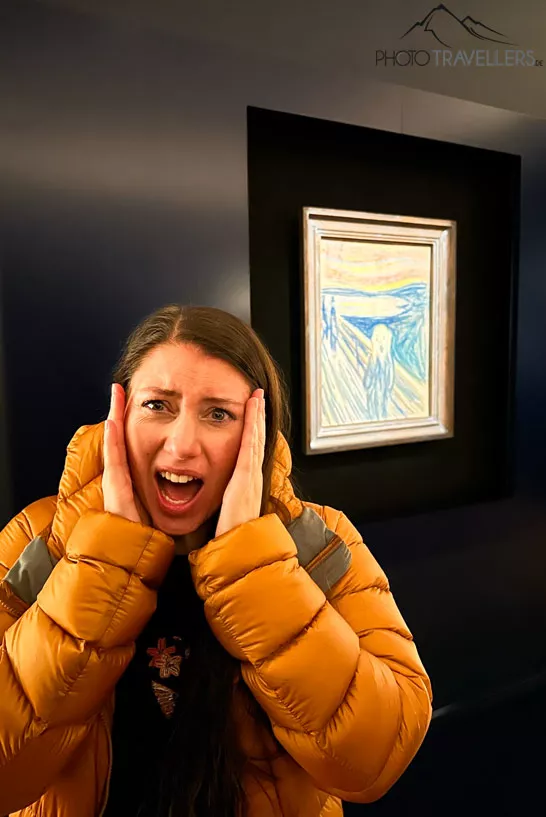 Biggi stellt den "Schrei" von Edvard Munch im Munch Museum nach