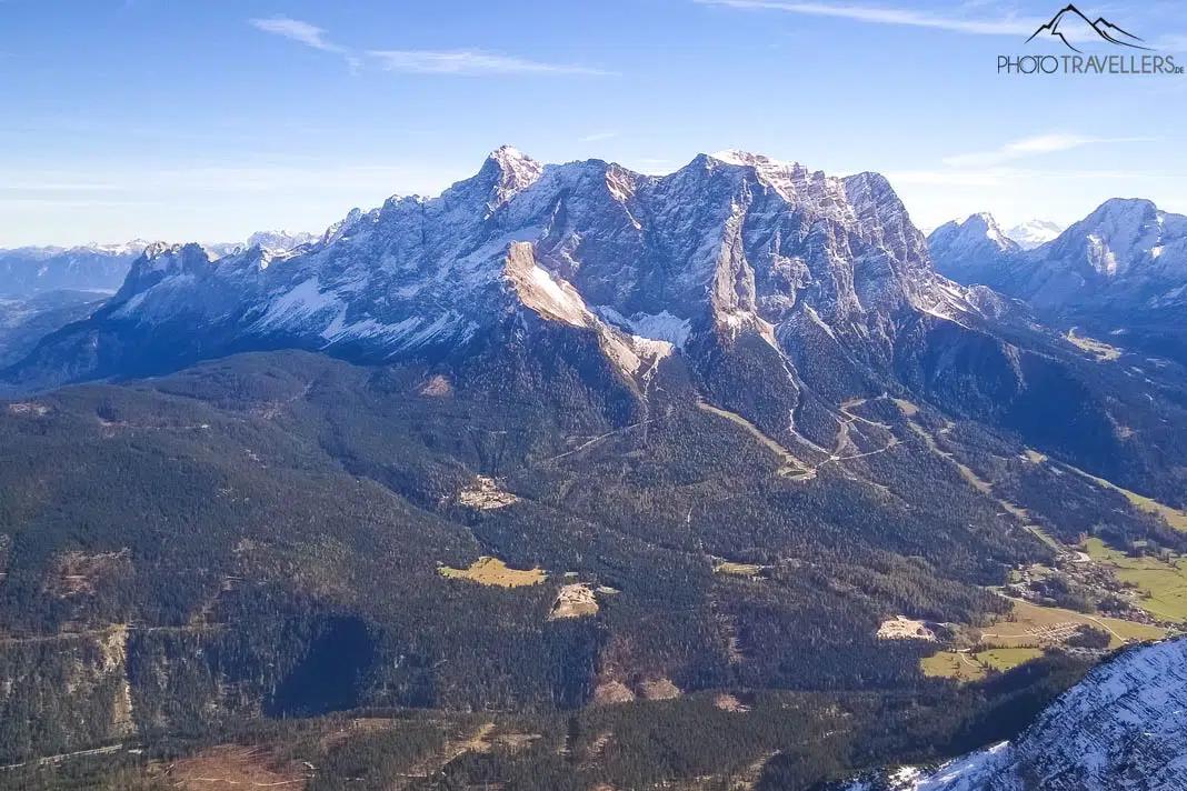 Der Blick vom Daniel-Gipfel auf die Zugspitze