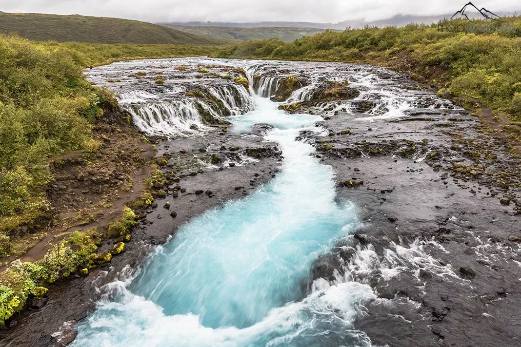 Der Wasserfall Brúarfoss in Island