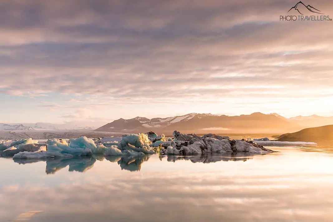 Der Sonnenaufgang an der Gletscherlagune Jökulsárlón