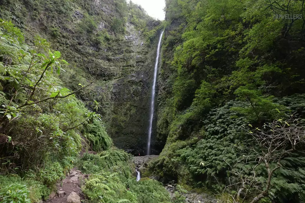 Wasserfall im Grünen Kessel auf Madeira