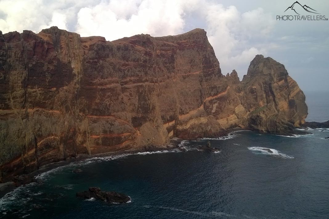 Steilküste-auf-Madeira