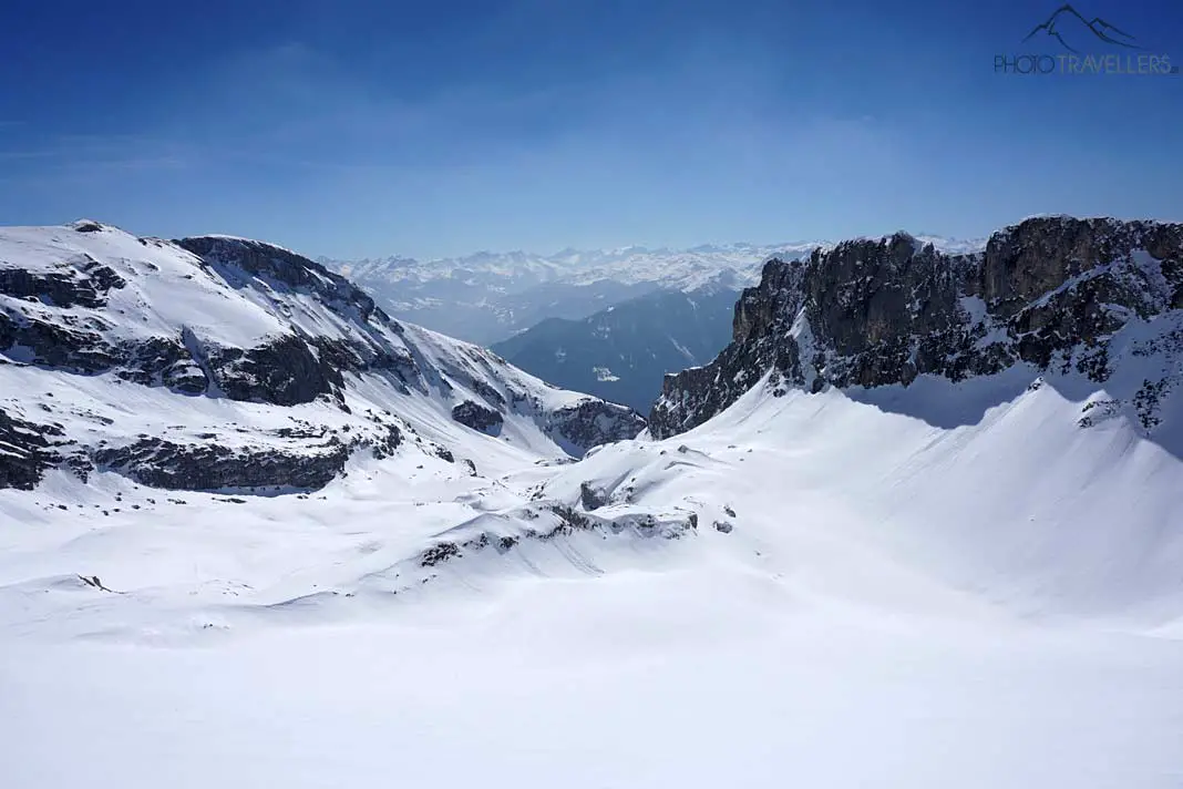 Alpenlandschaft-im-Winter