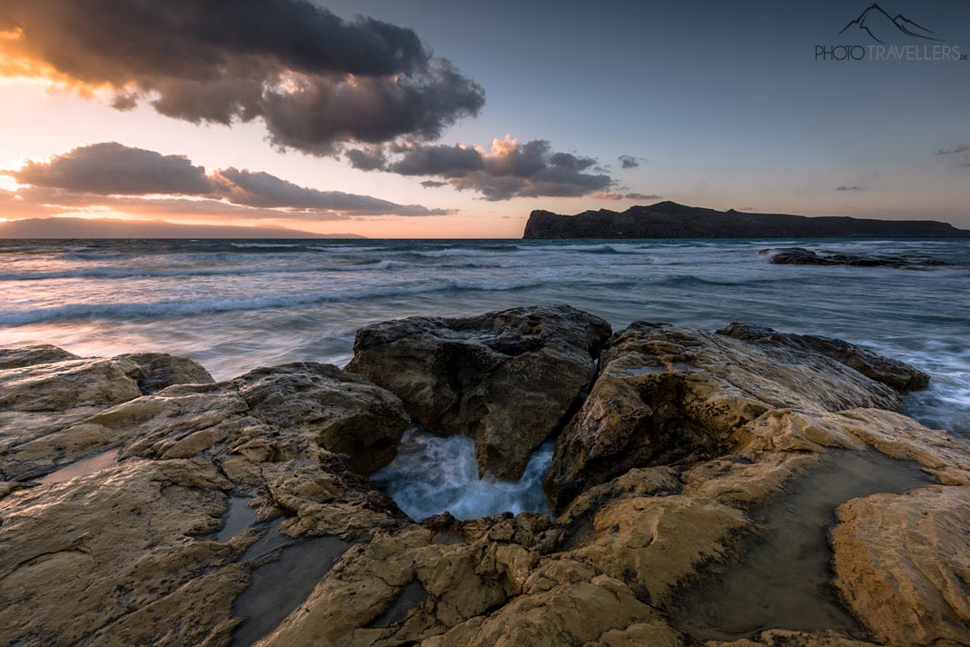 Trotz Sturm gelang dieses Foto vom Strand von Agia Marina