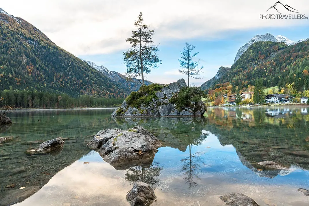 Der Blick über den Hintersee in Bayern, aufgenommen mit 22 Millimeter Brennweite an einer Vollformat-Kamera