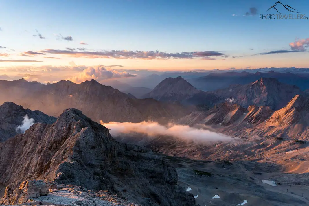The view in the morning from the Zugspitze to the surrounding mountains
