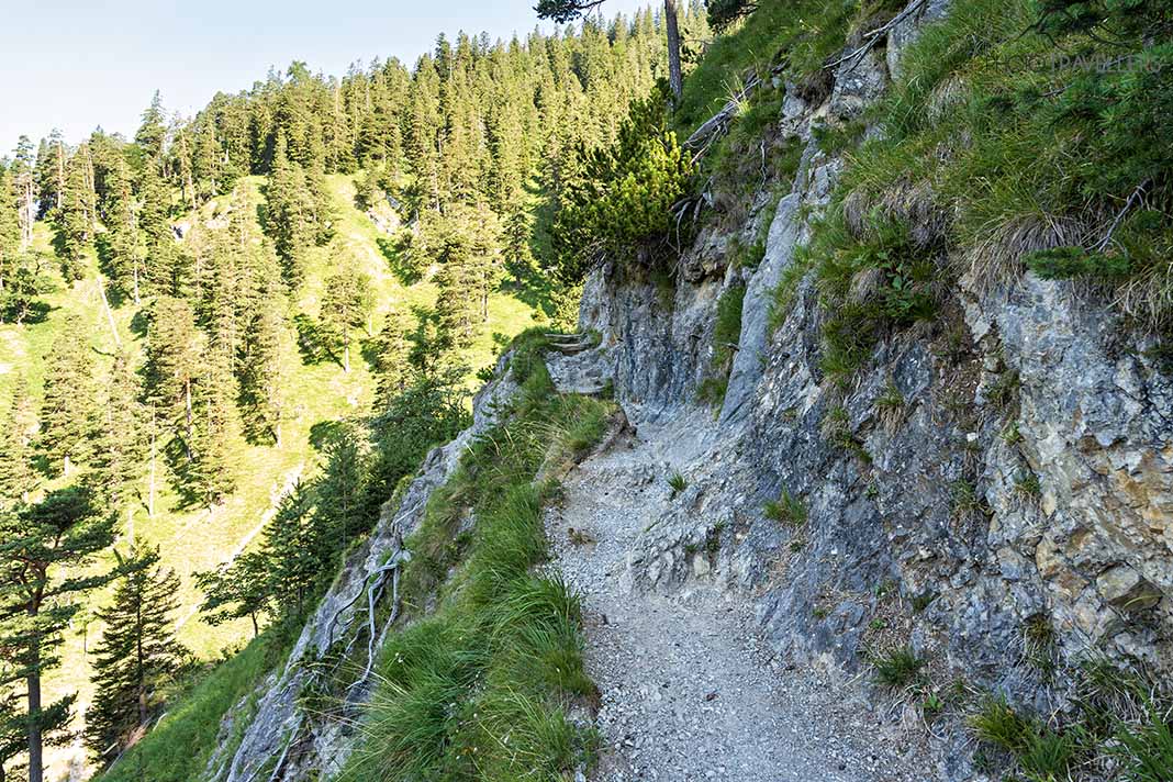 Seilversicherter Wanderweg zum Herzogstand