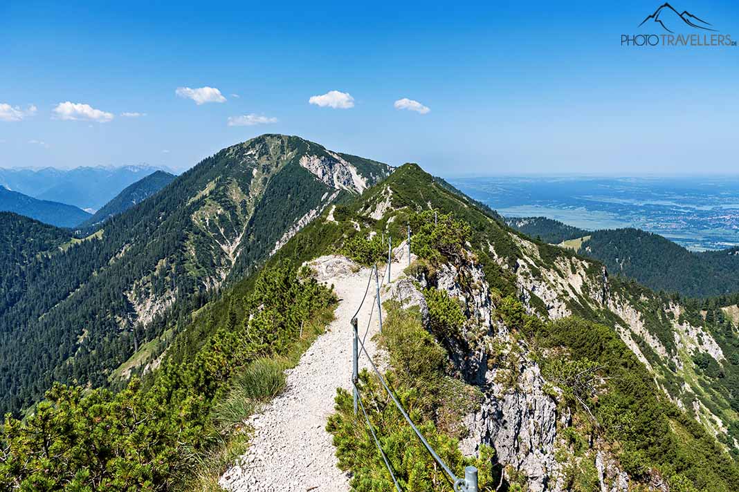 Seilversichertes Stück auf dem Gratweg zwischen Herzogstand und Heimgarten