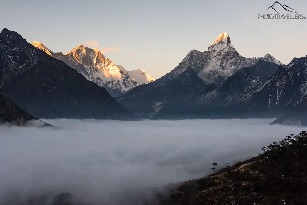Lhotse und Ama Dablam Sonnenuntergang