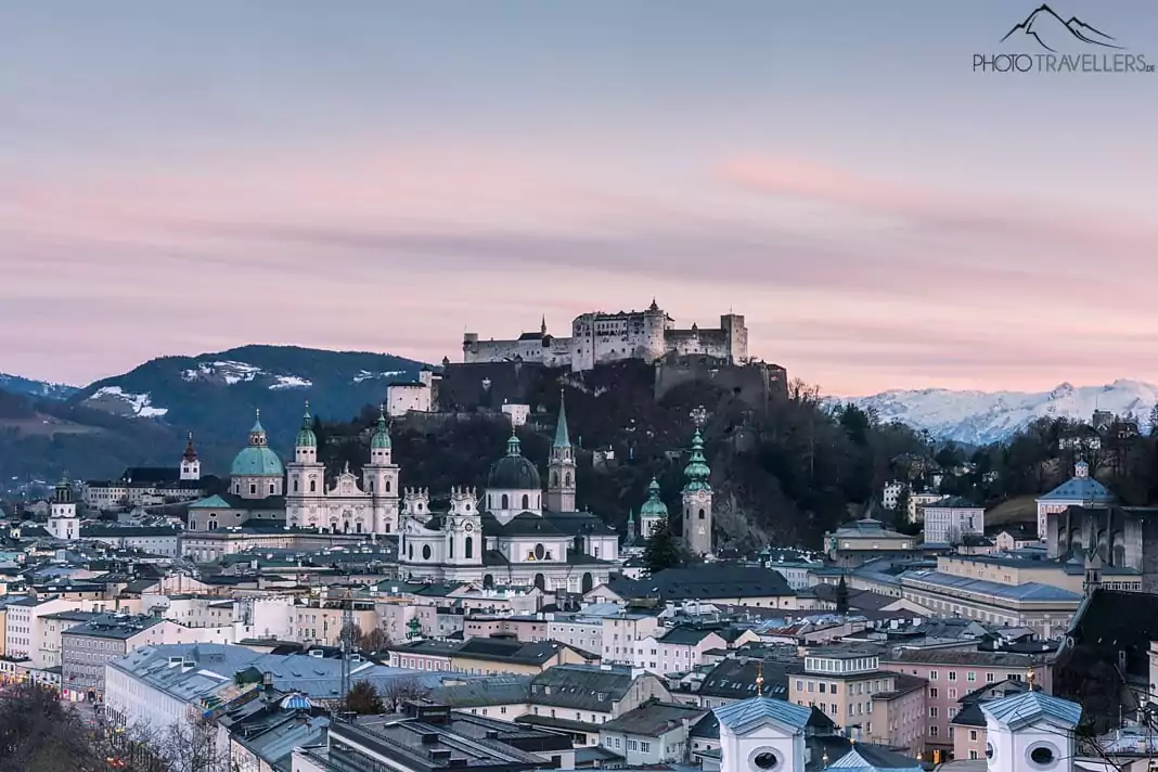 Der Blick über Salzburg mit der Festung Hohensalzburg