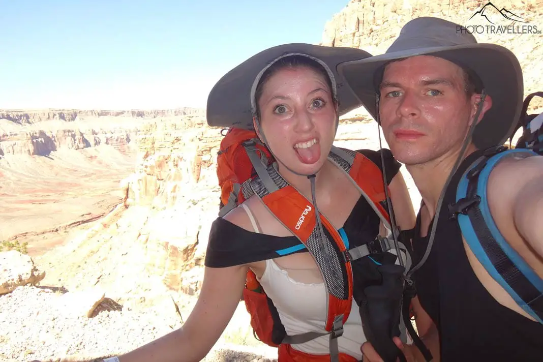 Ein Selfie mit Biggi und Flo nach einer langen Wanderung in der Wüste in den USA