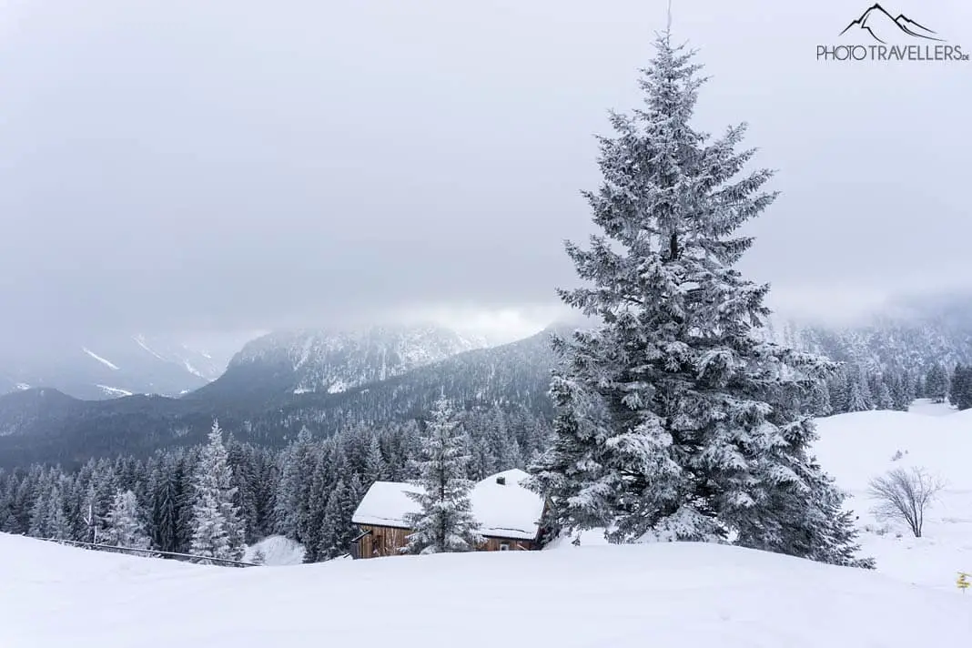 Kranzberghaus im Schnee