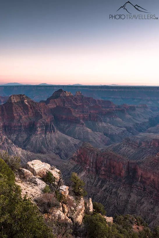 Der Blick in den Grand Canyon in Arizona am North Rim