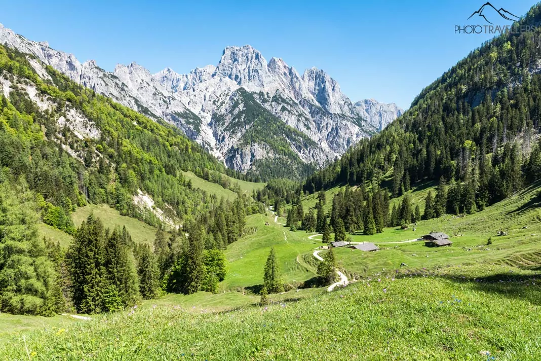 Der Blick übers Klausbachtal im Berchtesgadener Land