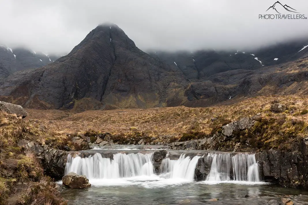 Der Wasserfall Fairy Pools in Schottland