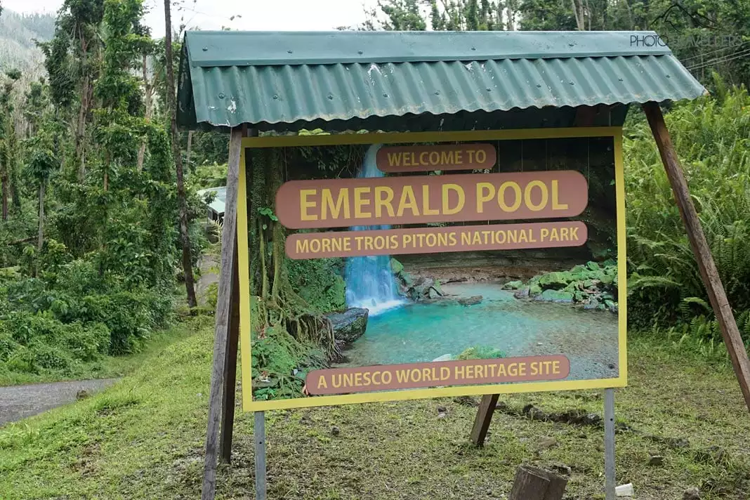 Das Schild am Eingang des Emerald Pools
