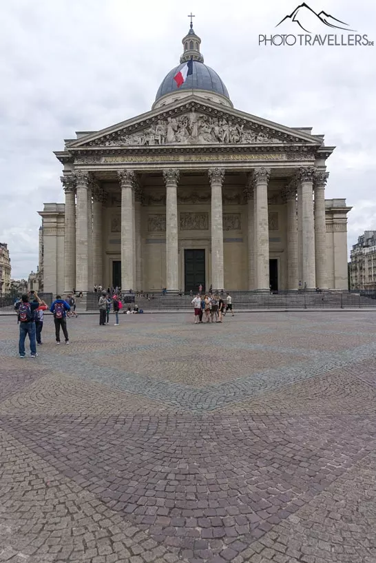 Die berühmte Sehenswürdigkeit Panthéon von außen