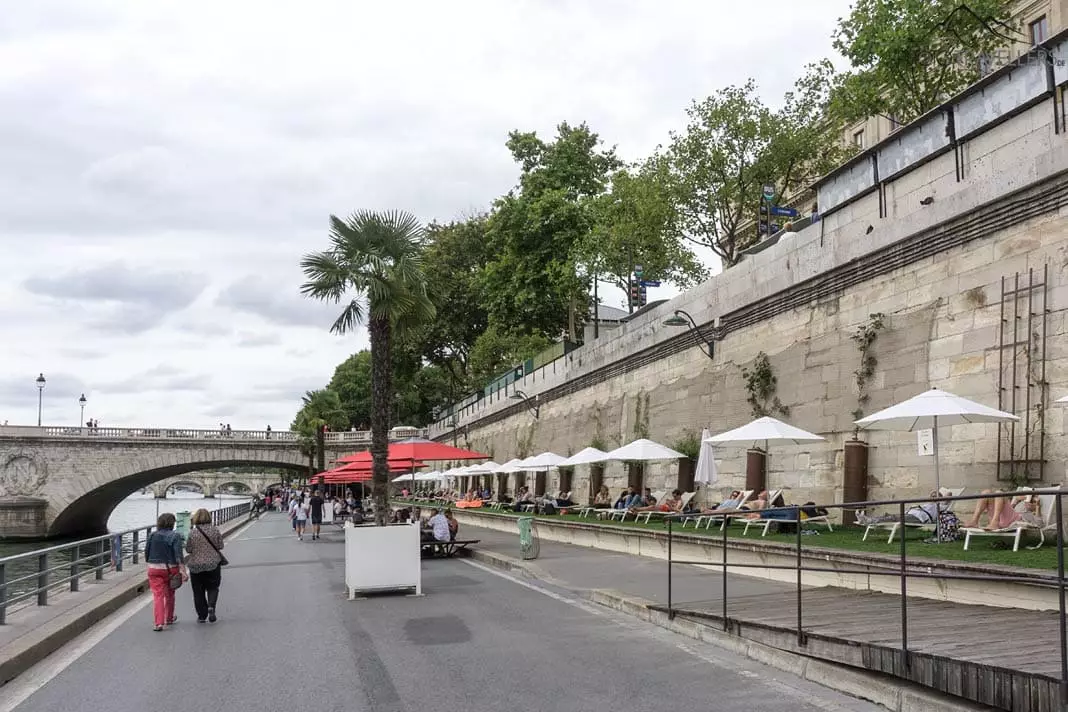 The beautiful banks of the Seine