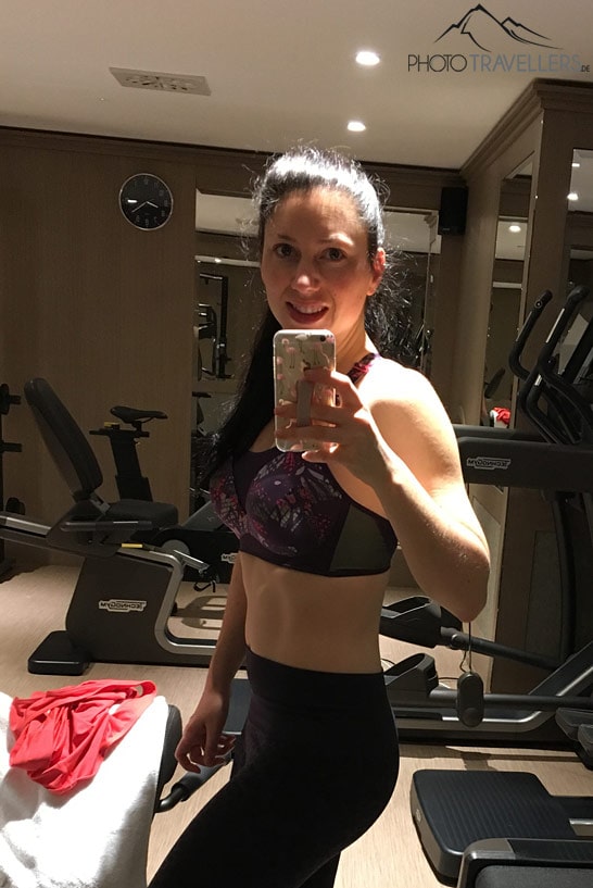 Biggi im Fitnessstudio