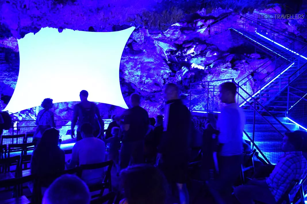 Filmvorführung Blaue Höhle