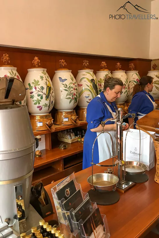 The coffee grinders at Dallmayr