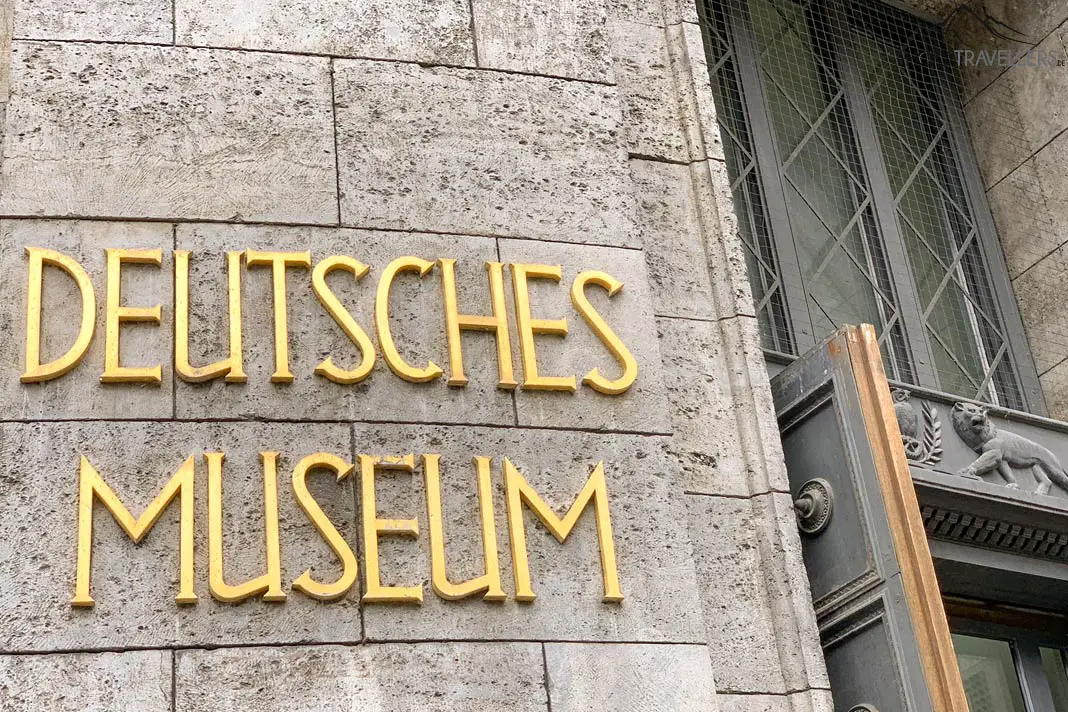 Schriftzug Deutsches Museum
