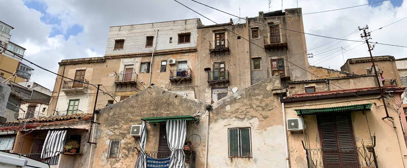 Ein Rundgang durch das gefährliche Viertel Danisinni in Palermo