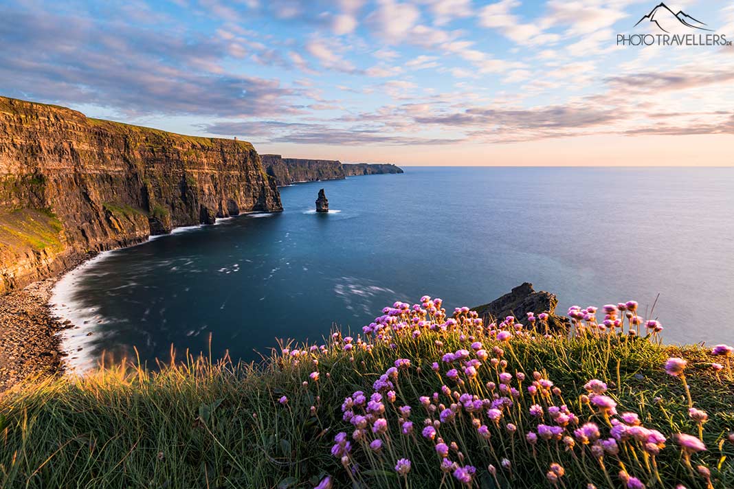 Die Cliffs of Moher im schönsten Abendlicht