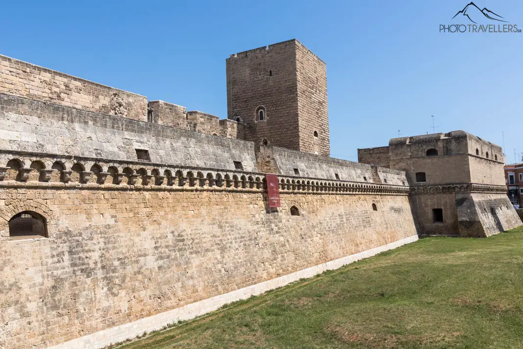 Die beeindruckenden Mauern des Castello Svevo di Bari