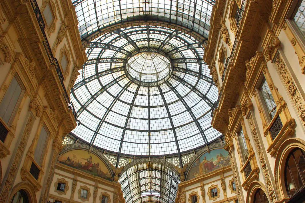View of the inside of Galleria Vittorio Emanuele