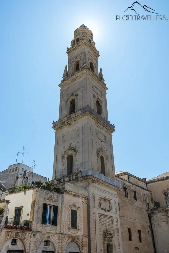 Der Kirchturm der Campanile am Piazza del Duomo
