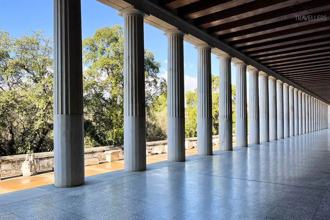 Die Säulen der Stoa des Attalos in der Antiken Agora in Athen