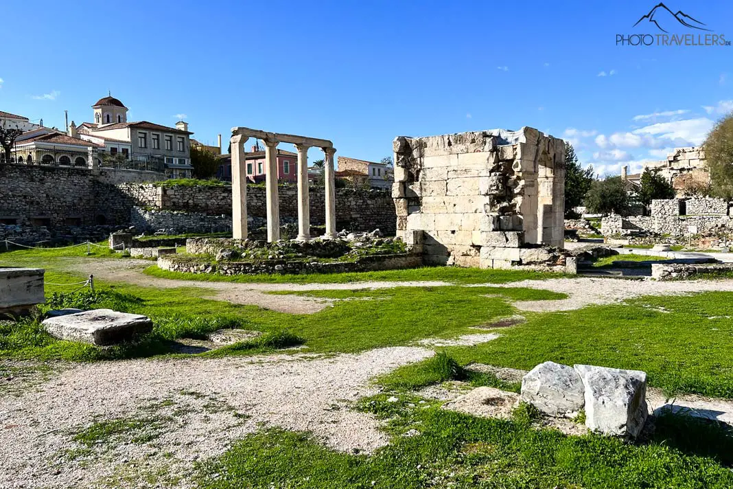 Säulen auf dem Gelände der Hadriansbibliothek in Athen
