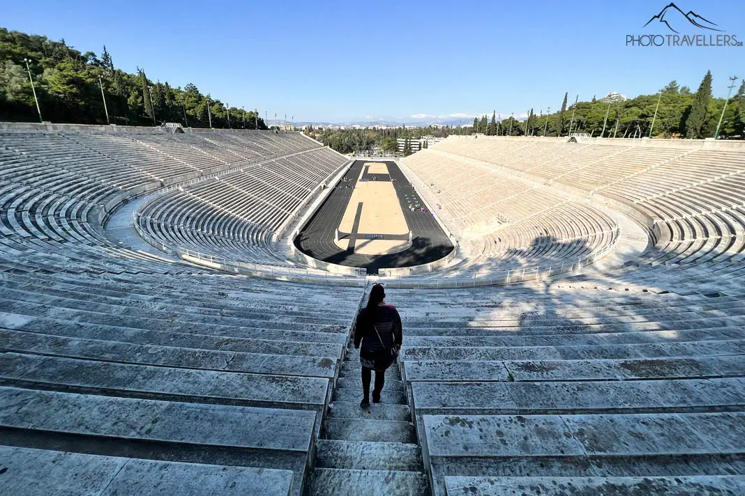 Reisebloggerin Biggi Bauer im Panathinaiko-Stadion in Athen