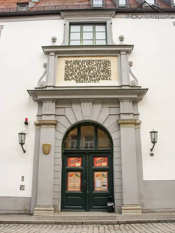 Der Eingang zur Augsburger Puppenkiste