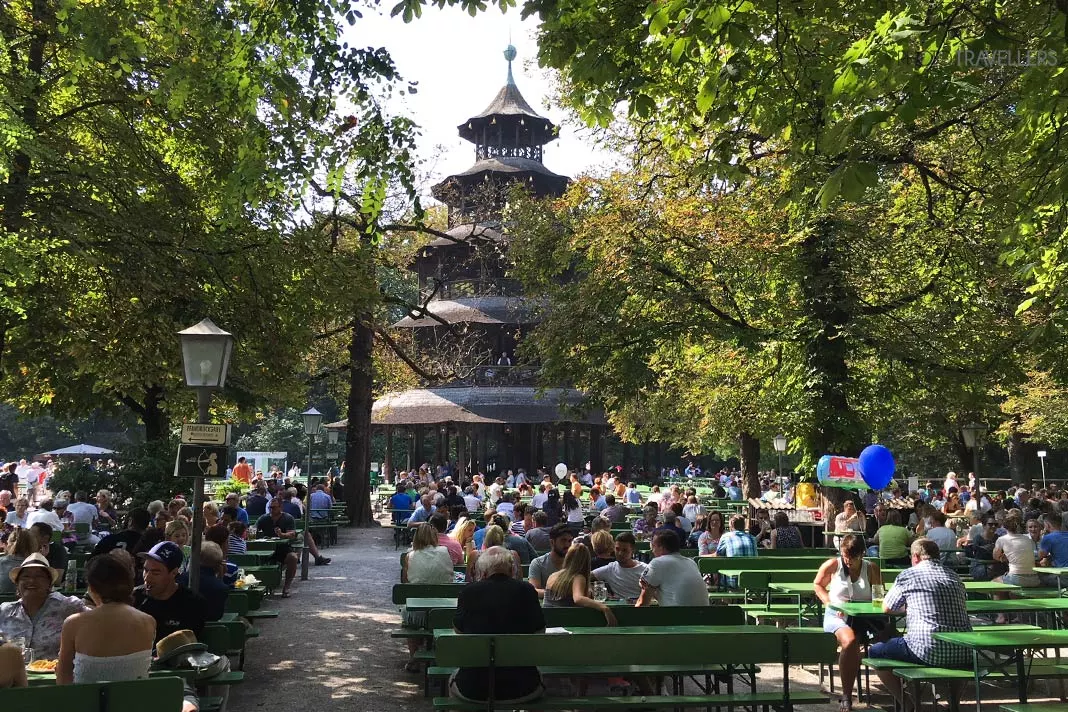 The beer garden at the Chinese Tower in Munich
