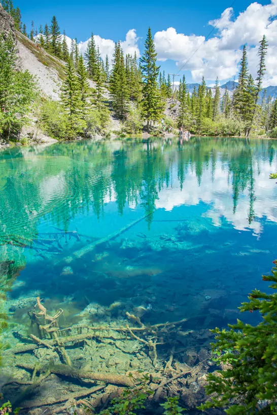 Die Grassi Lakes in der Nähe des Banff Nationalparks