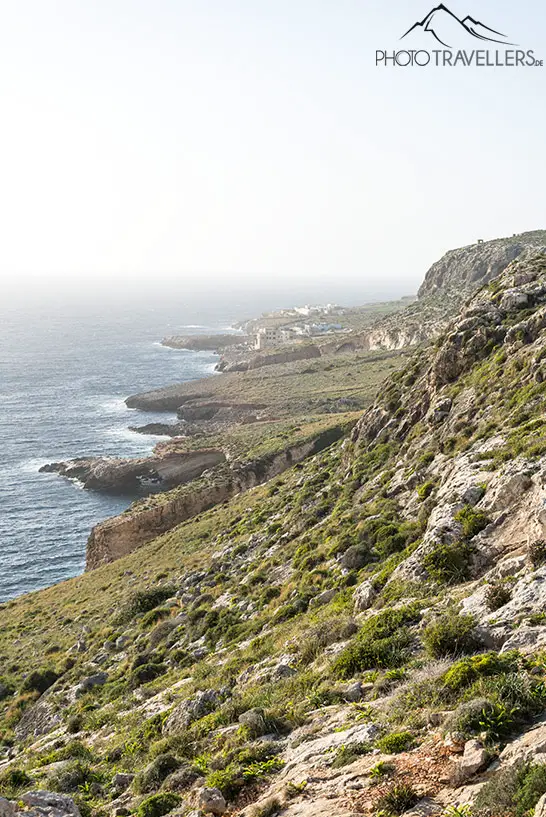 Blick vom Heritage Trail über die Küste Maltas