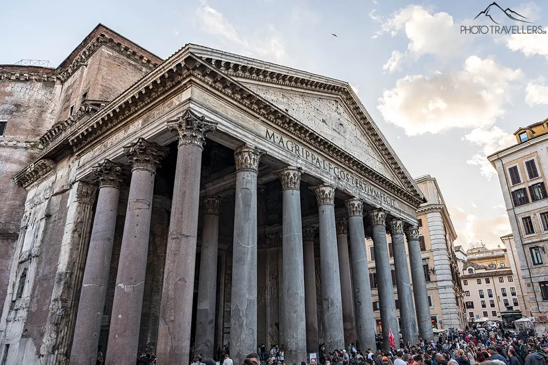Das Pantheon in Rom von außen