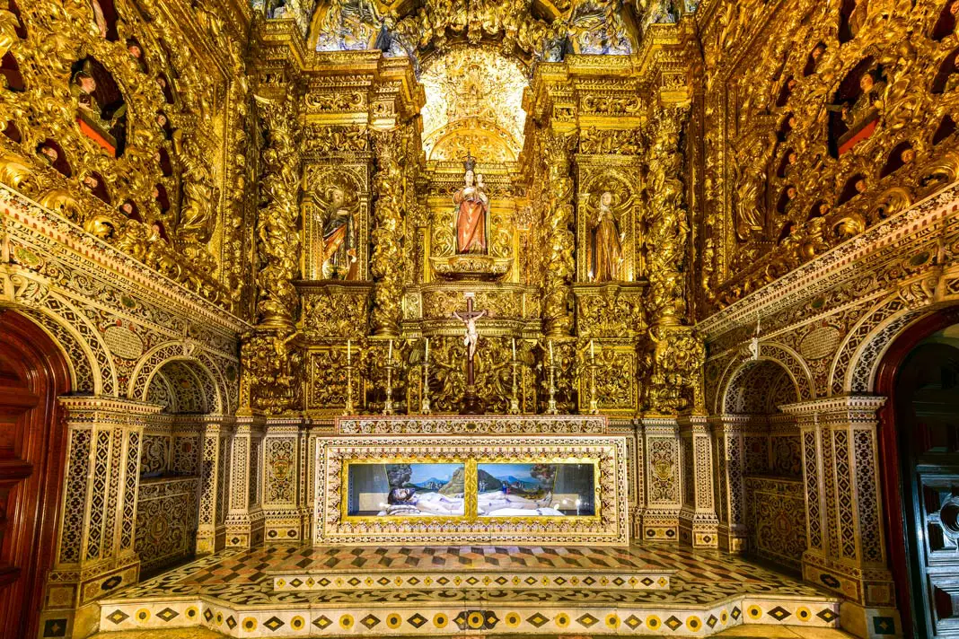 Goldene Wände in der Kirche Igreja de São Roque