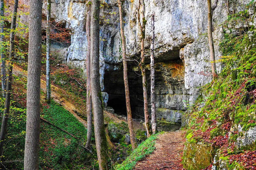 Die Falkensteiner Höhle ist ein beliebtes Ausflugsziel in Baden-Württemberg