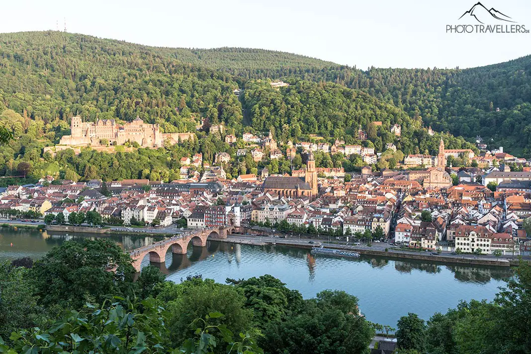 Der Blick auf Heidelberg mit dem Heidelberger Schloss