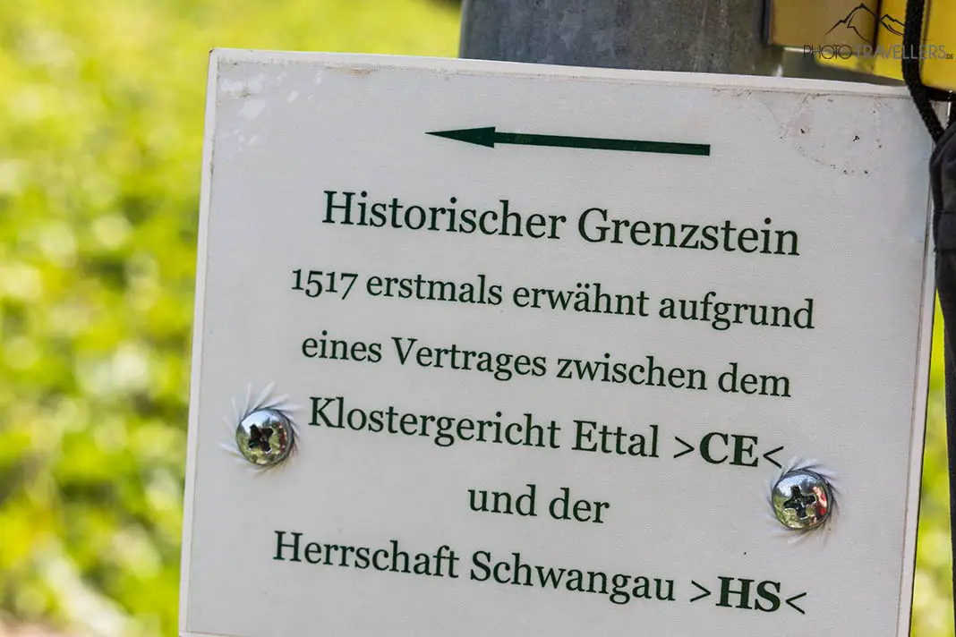 Hinweisschild "Historischer Grenzstein"