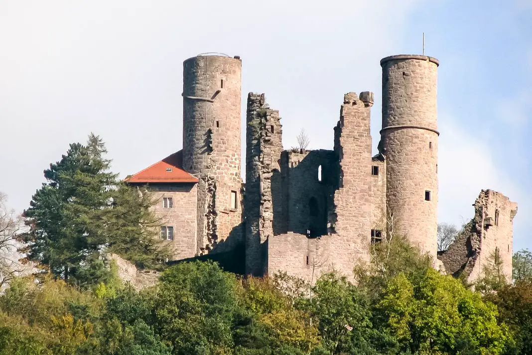 Blick auf Burg Hanstein