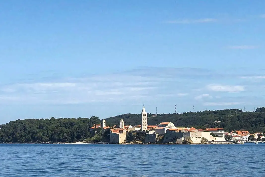 Die schöne Stadt Zadar vom Boot aus