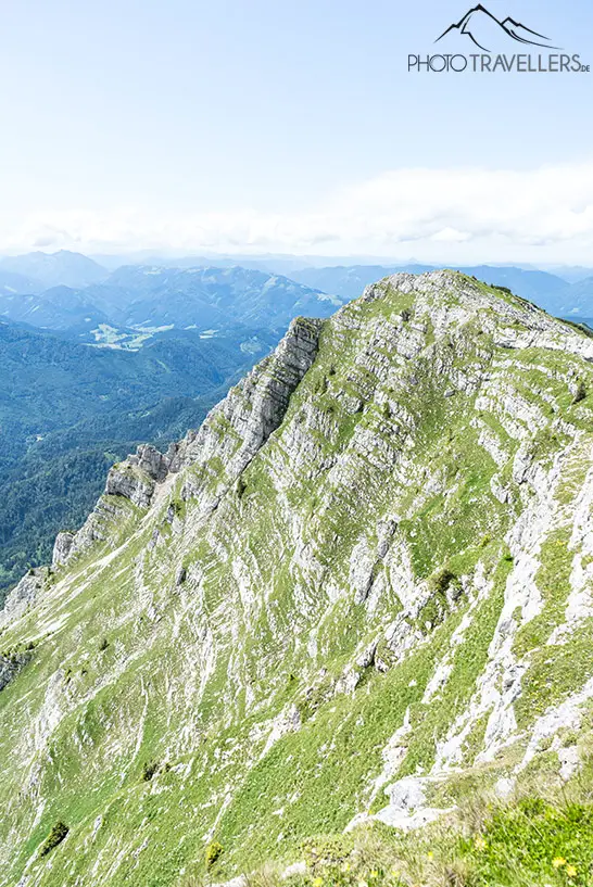 Der Ausblick vom Dürrenstein-Gipfel. Das 360-Grad-Panorama ist eine tolle Sehenswürdigkeit
