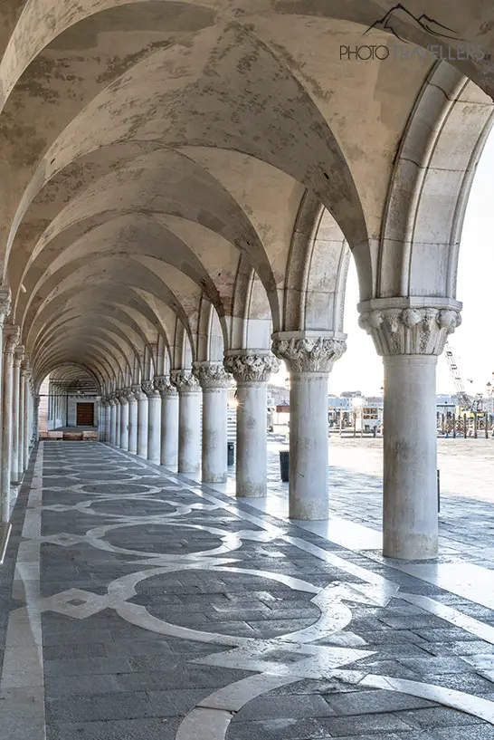 Der Säulengang zum Dogenpalast 