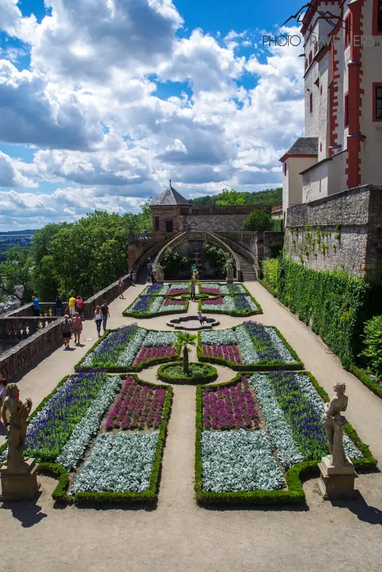 Der schöne Fürstengarten liegt auf der Ostseite der Festung 