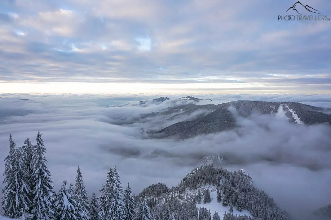 Der Blick vom Laber-Gipfel im Winter